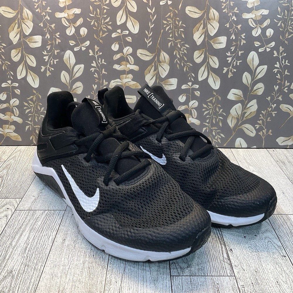 Nike Legend Essentials Women‎ 7.5 Running Shoes BLACK Lace Up Jogging Sneaker